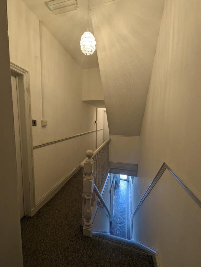 Tiye Estates Short Stay Stoke-on-Trent Exteriör bild