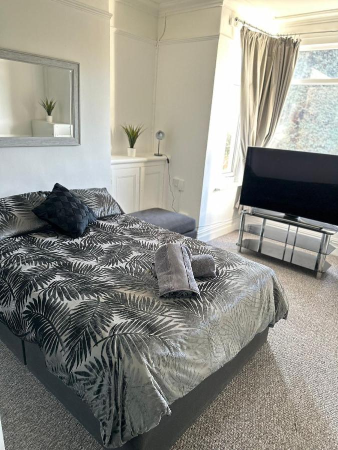 Tiye Estates Short Stay Stoke-on-Trent Exteriör bild